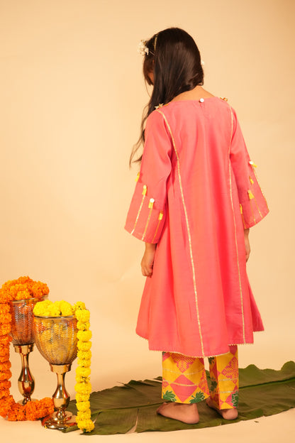 Gulabi Chandini – Kamal (Girls Kurta Pants Dupatta Set)