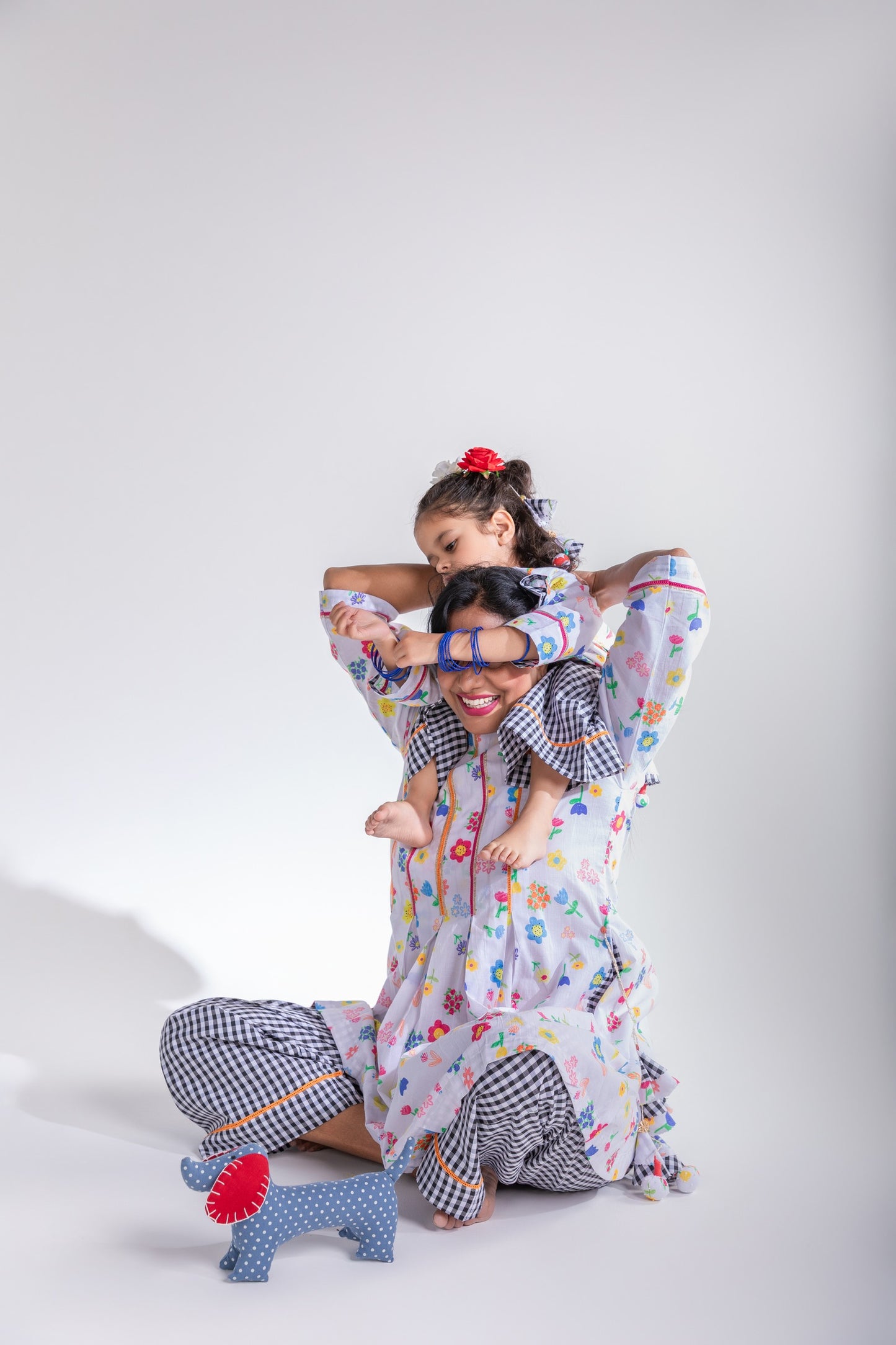 The Ditsy Floral Mom Cotton Kurta & Wide-Leg Pants Set